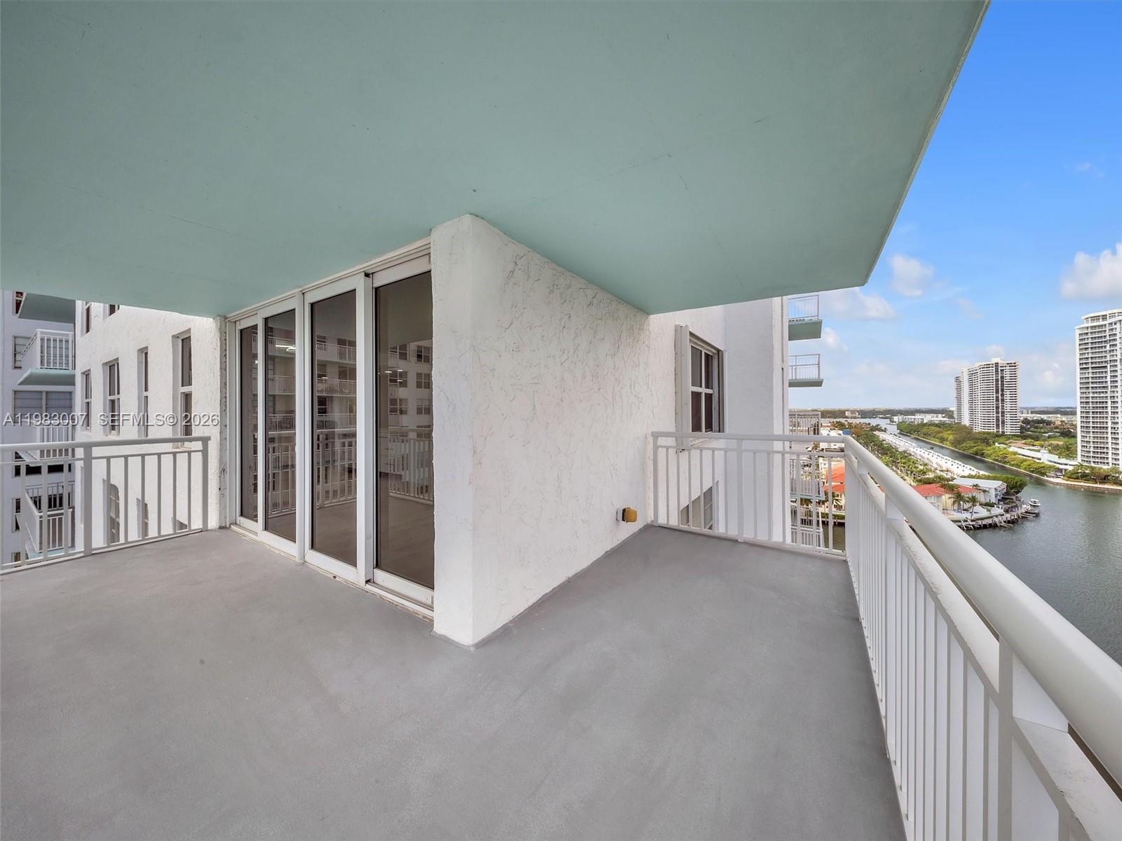 301 174th St #1818 Sunny Isles Beach, FL 33160