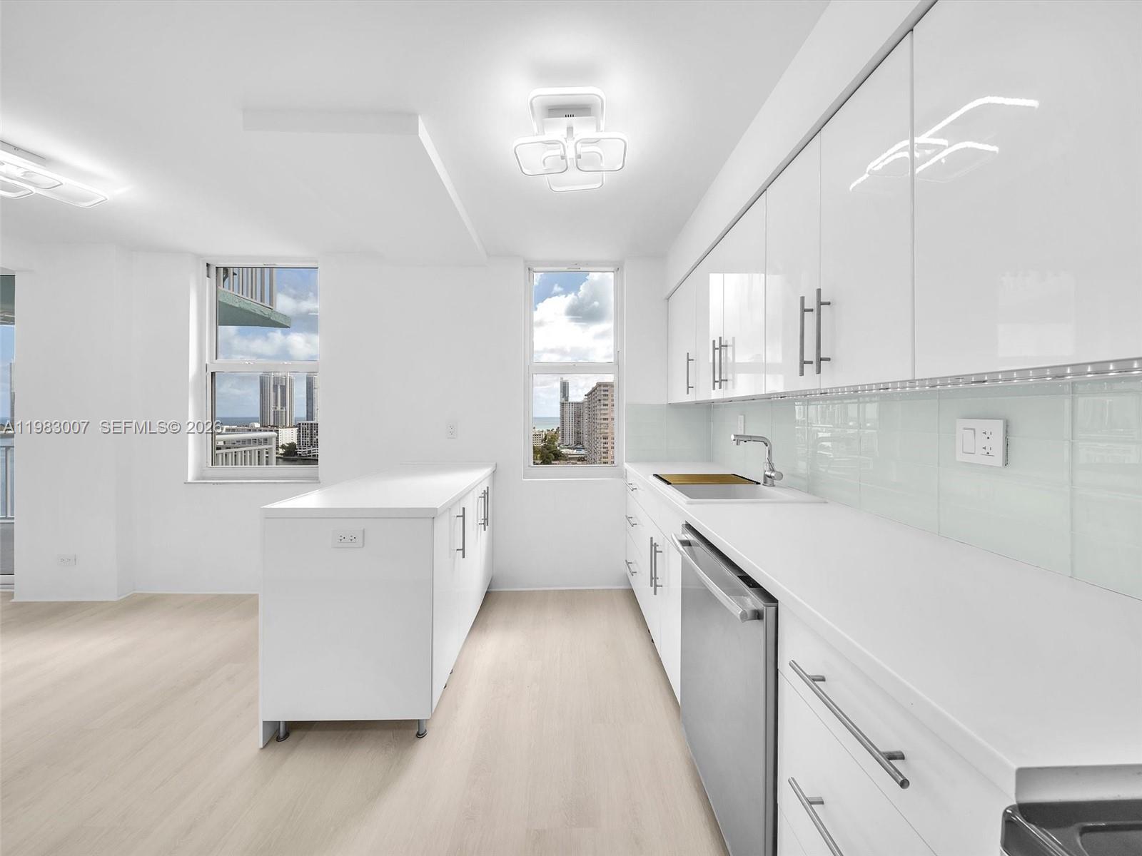 301 174th St #1818 Sunny Isles Beach, FL 33160