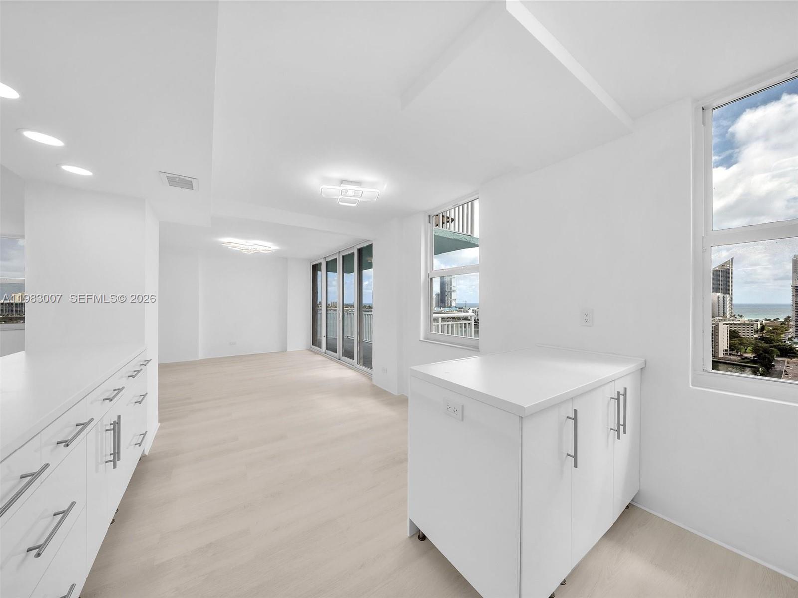 301 174th St #1818 Sunny Isles Beach, FL 33160