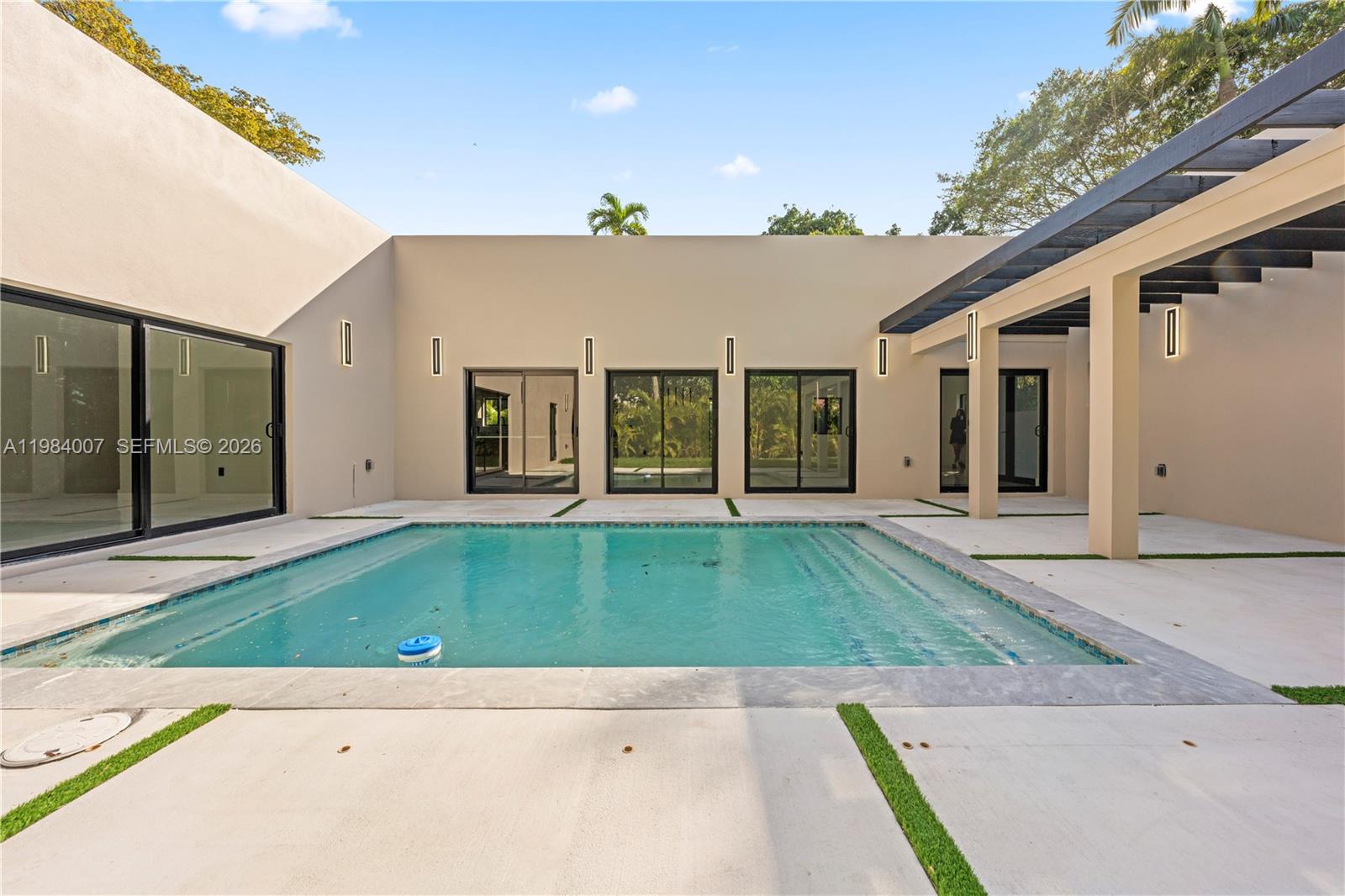 12335 Griffing Blvd North Miami, FL 33161