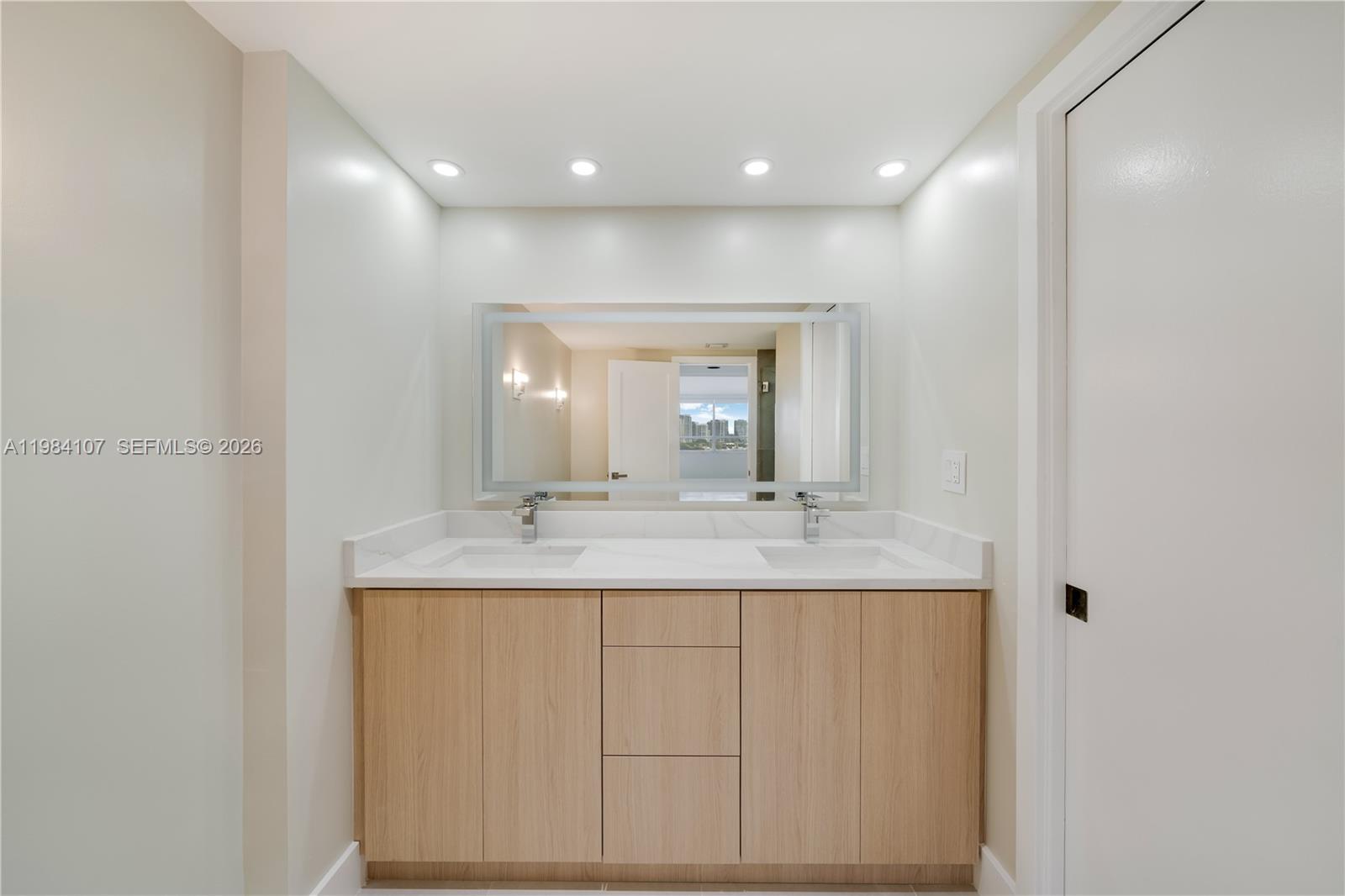 1 Grove Isle Dr #A904 Miami, FL 33133