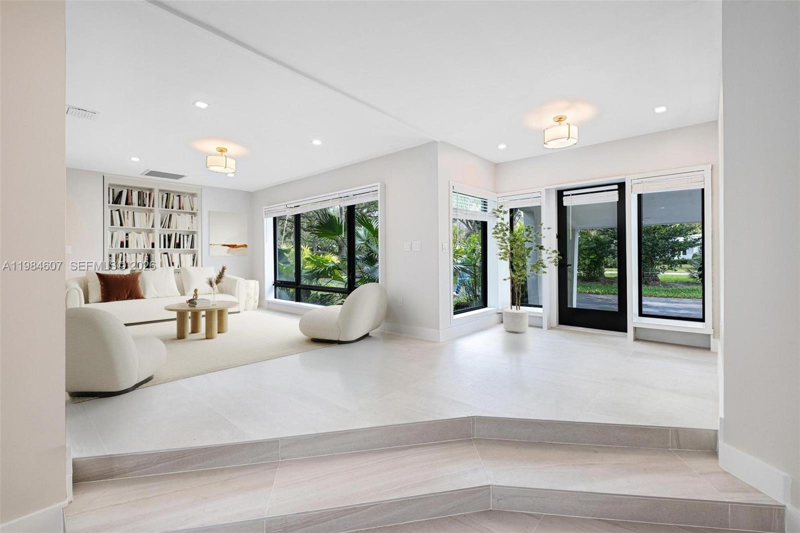 6220 SW 123rd Ter Pinecrest, FL 33156