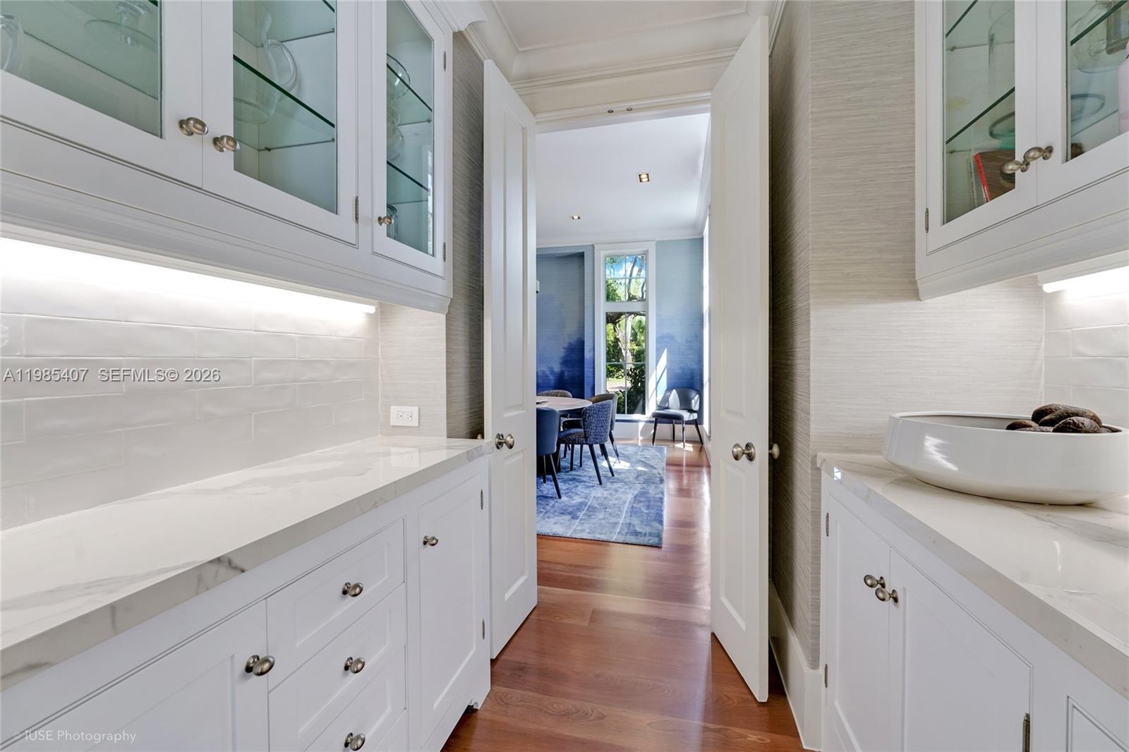 4550 Sunset Dr Coral Gables, FL 33143