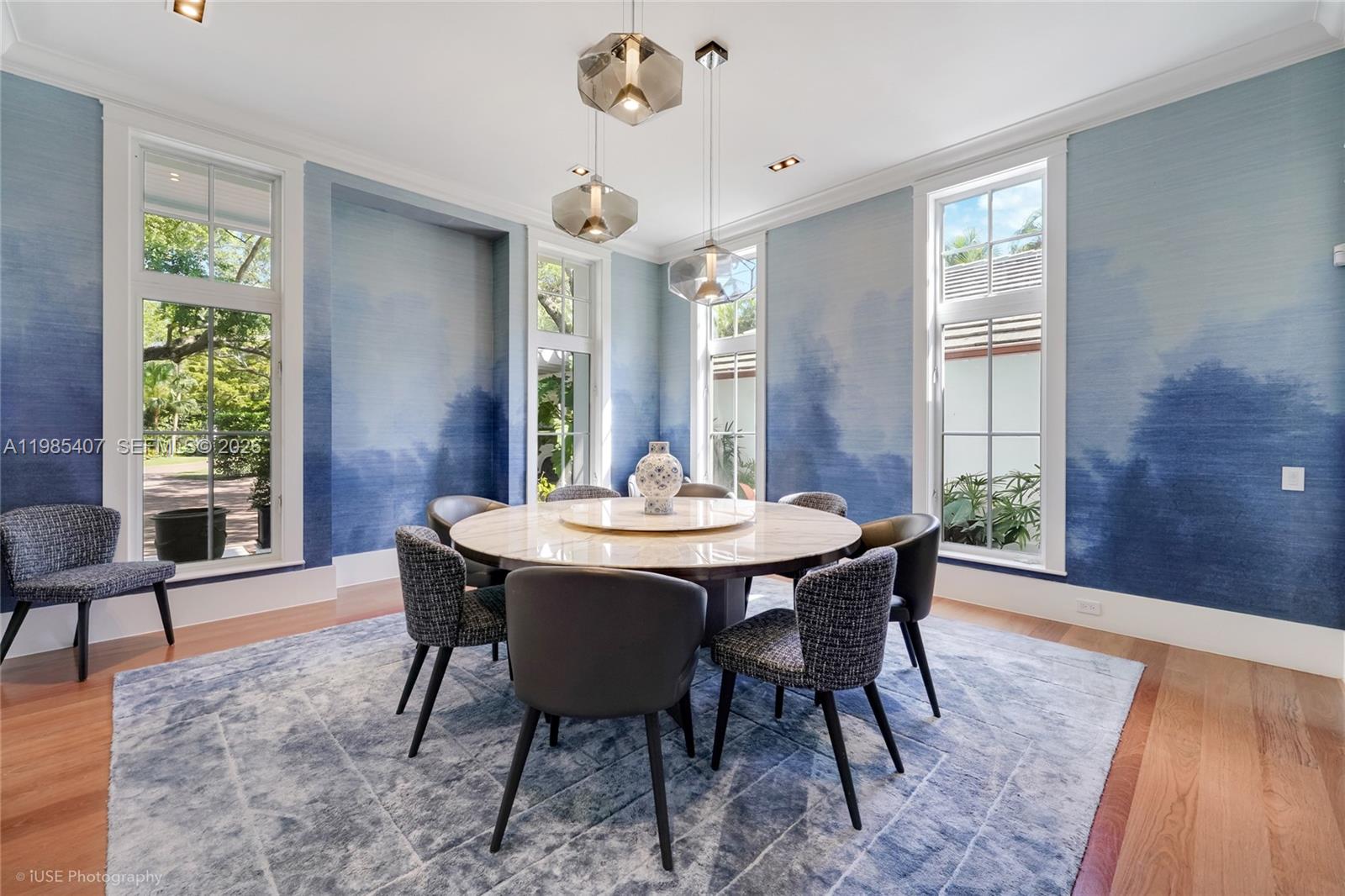 4550 Sunset Dr Coral Gables, FL 33143