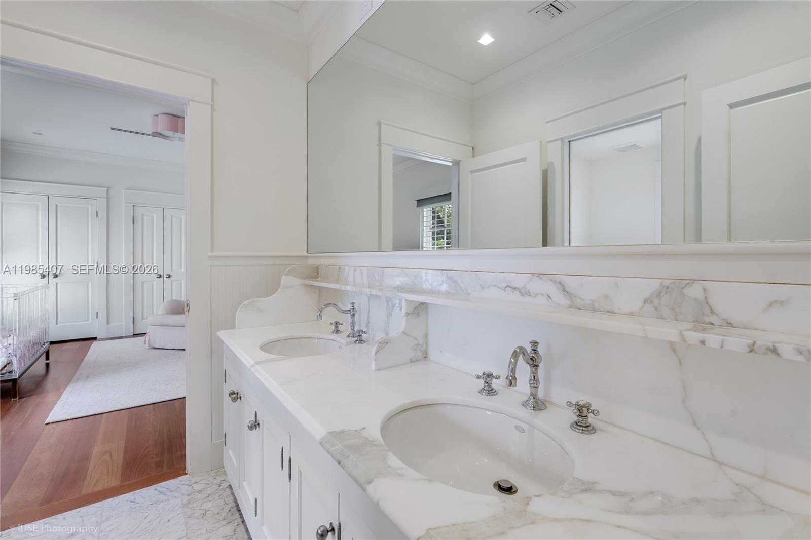 4550 Sunset Dr Coral Gables, FL 33143