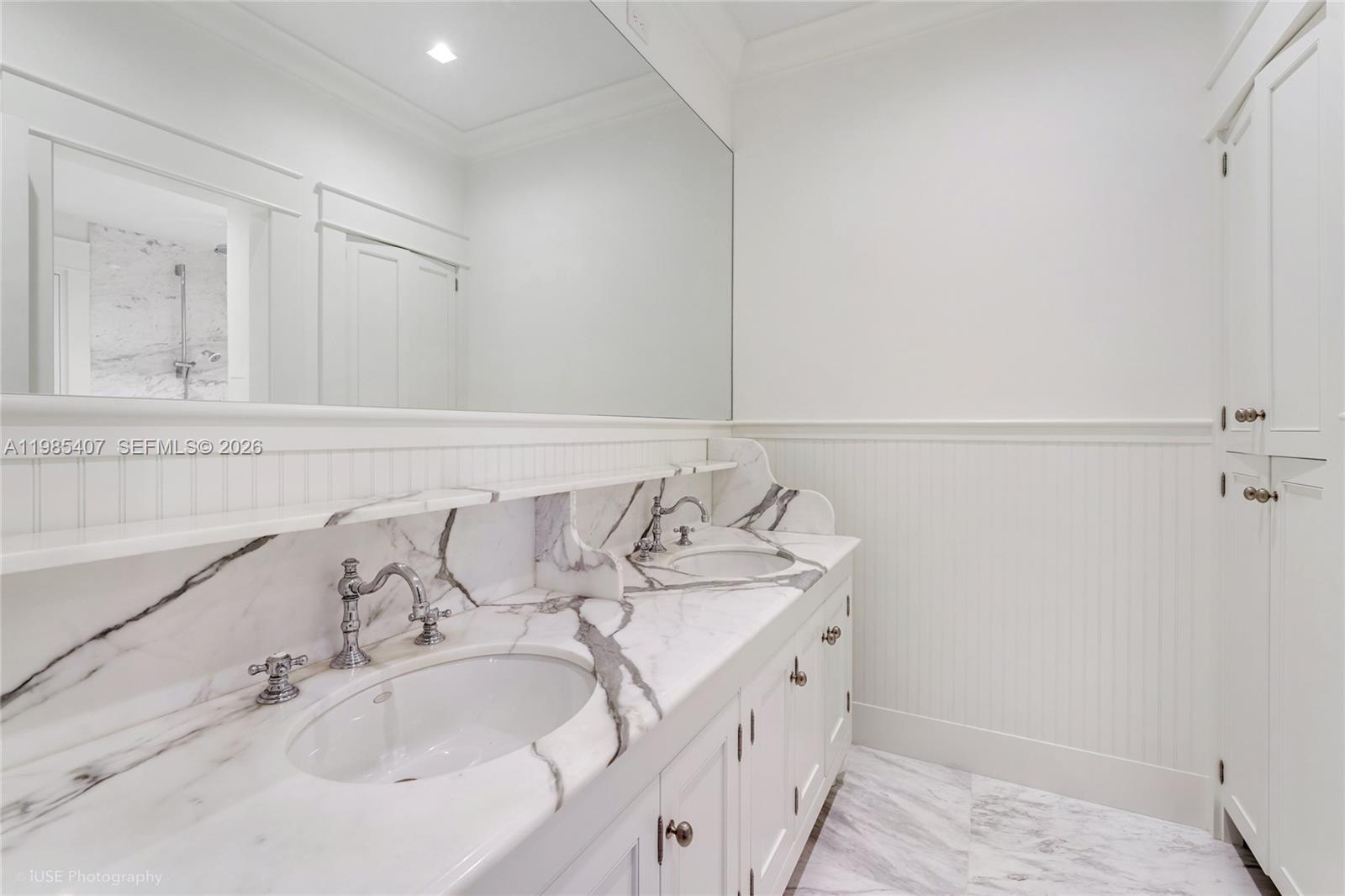 4550 Sunset Dr Coral Gables, FL 33143