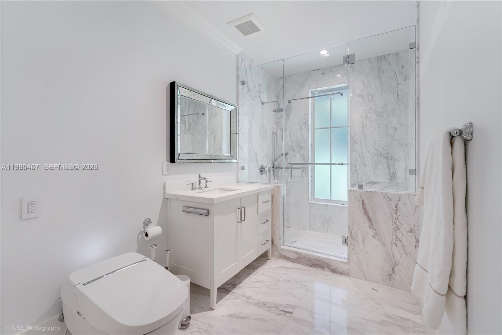 4550 Sunset Dr Coral Gables, FL 33143