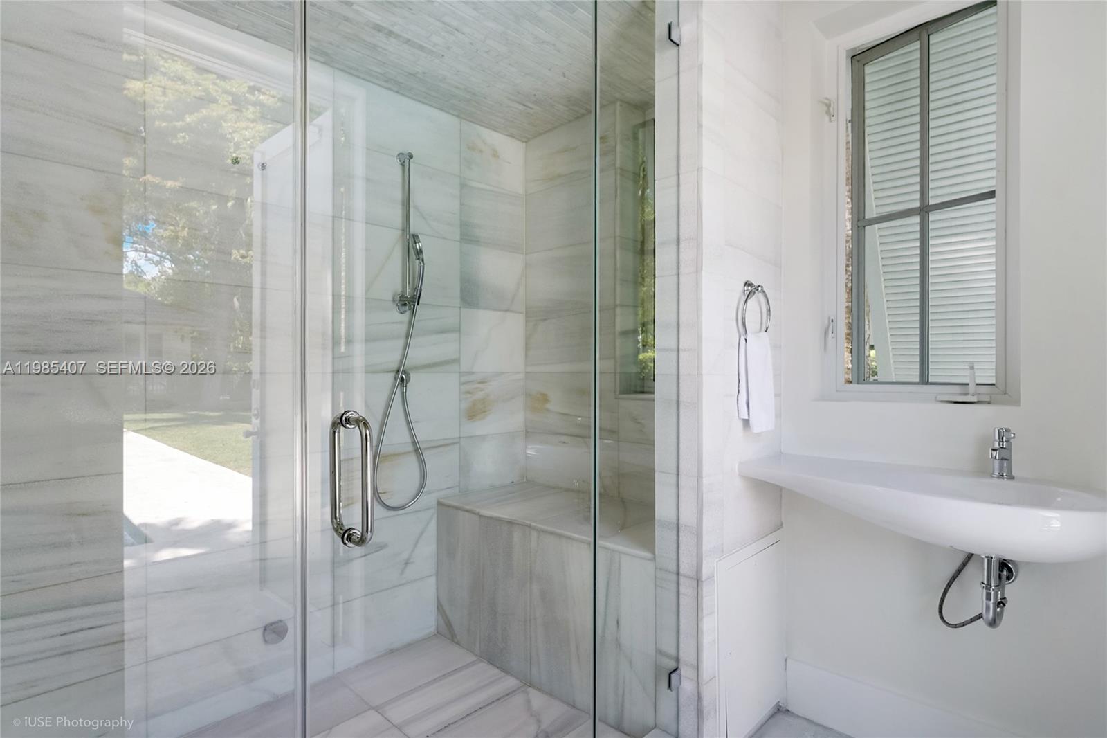 4550 Sunset Dr Coral Gables, FL 33143