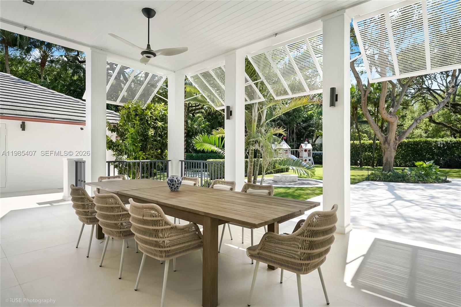 4550 Sunset Dr Coral Gables, FL 33143