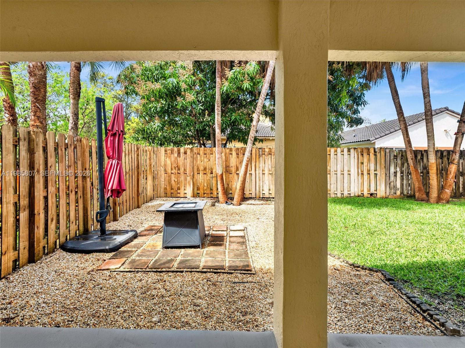 1208 NW 170th Ave Pembroke Pines, FL 33028