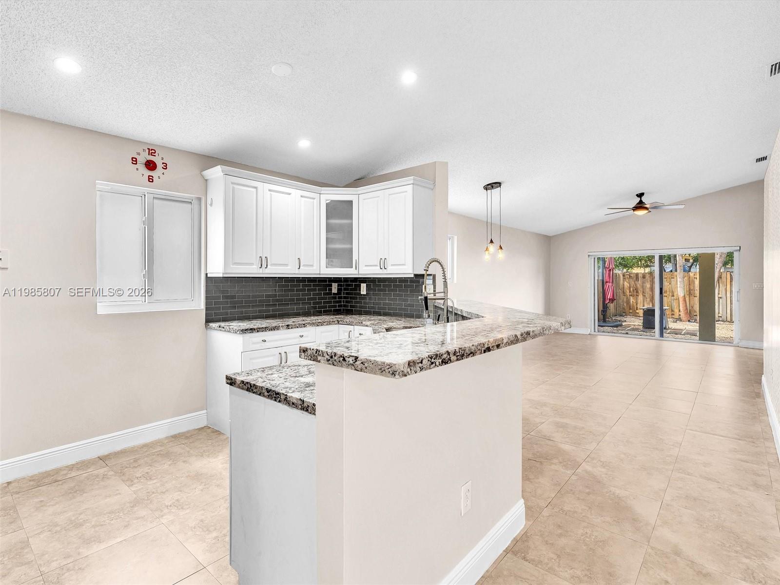 1208 NW 170th Ave Pembroke Pines, FL 33028