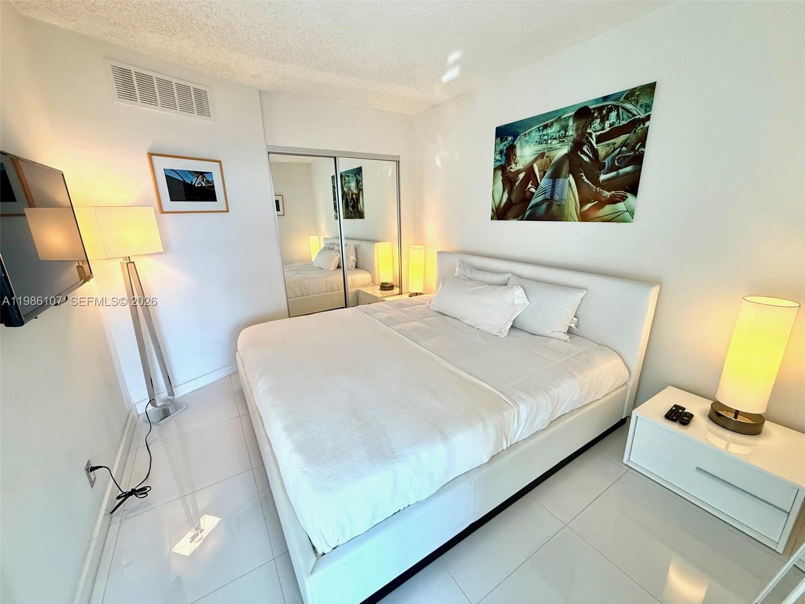 2301 Collins Ave #931 Miami Beach, FL 33139