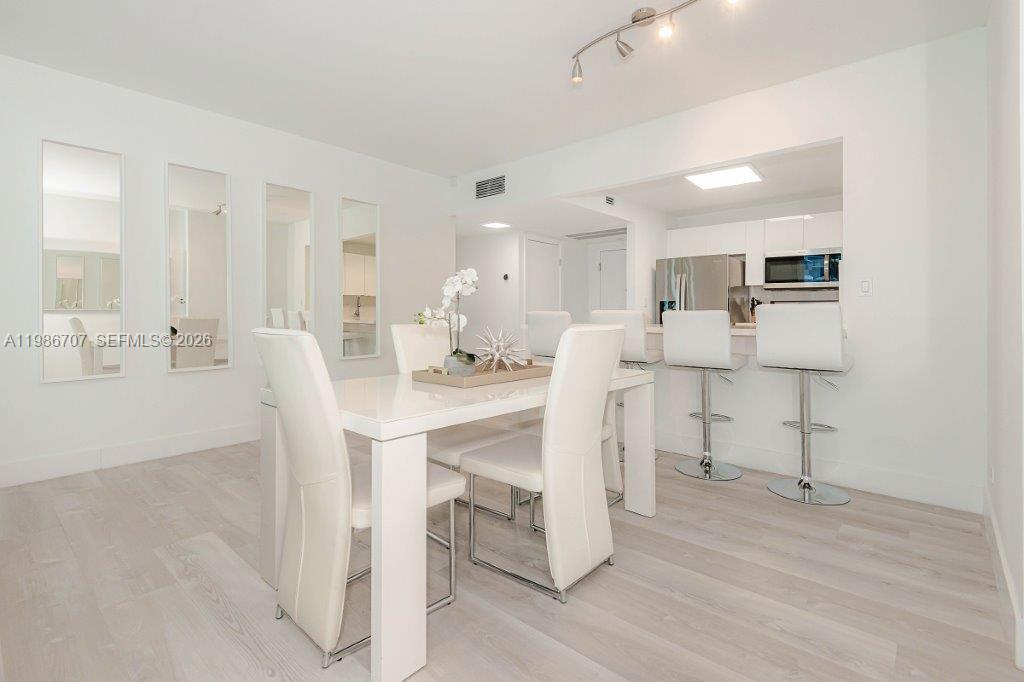 2301 Collins Ave #401 Miami Beach, FL 33139