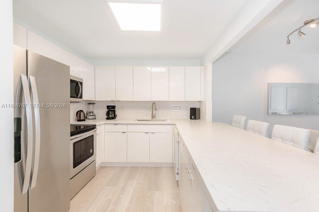 2301 Collins Ave #401 Miami Beach, FL 33139