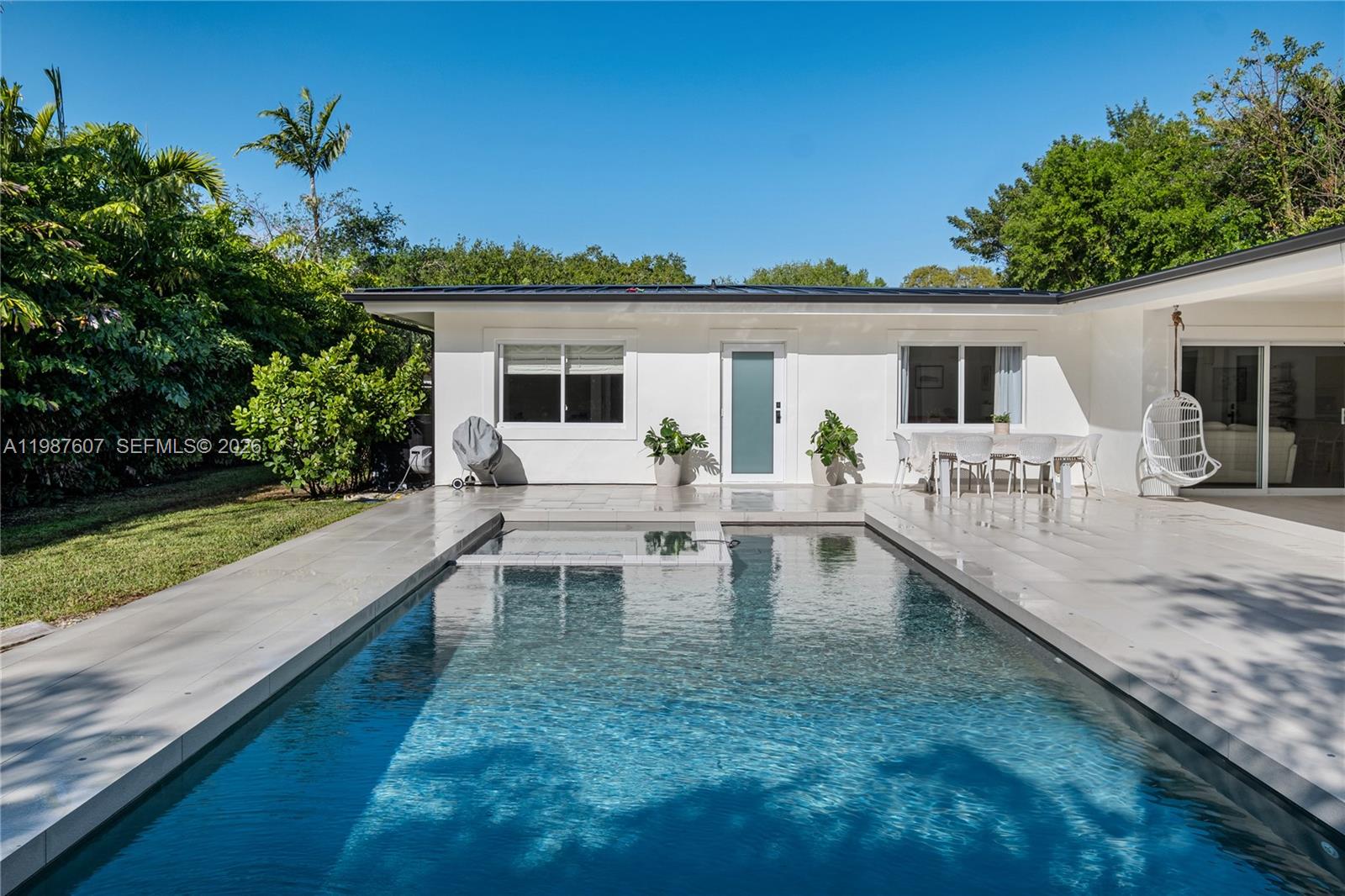 10235 SW 58th Ct Pinecrest, FL 33156