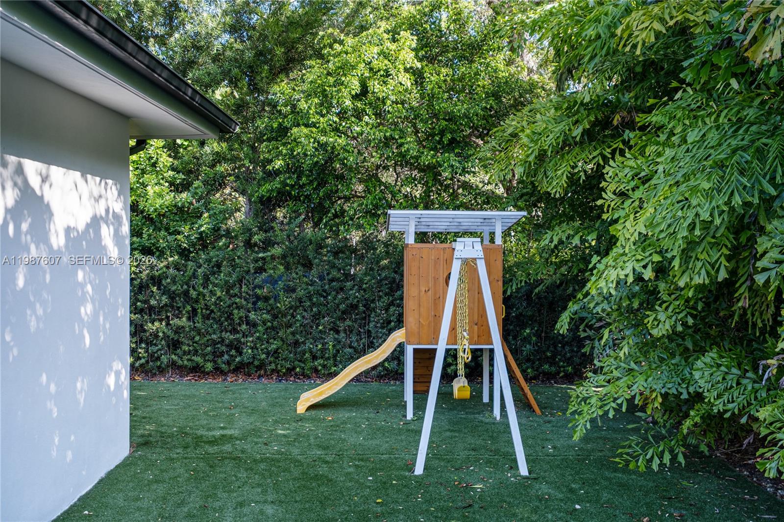 10235 SW 58th Ct Pinecrest, FL 33156