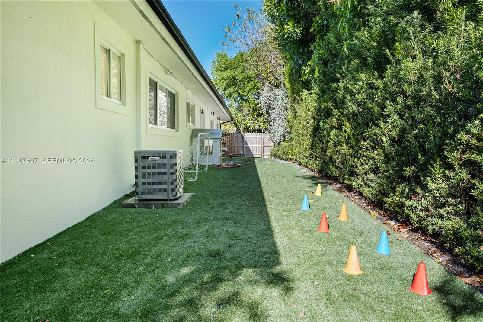 10235 SW 58th Ct Pinecrest, FL 33156