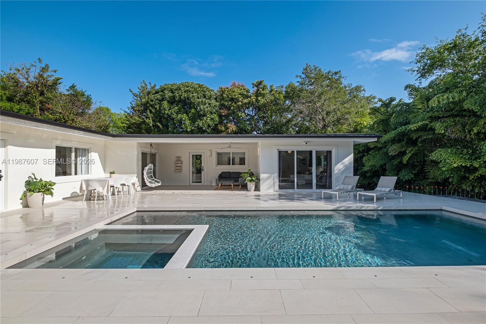 10235 SW 58th Ct Pinecrest, FL 33156