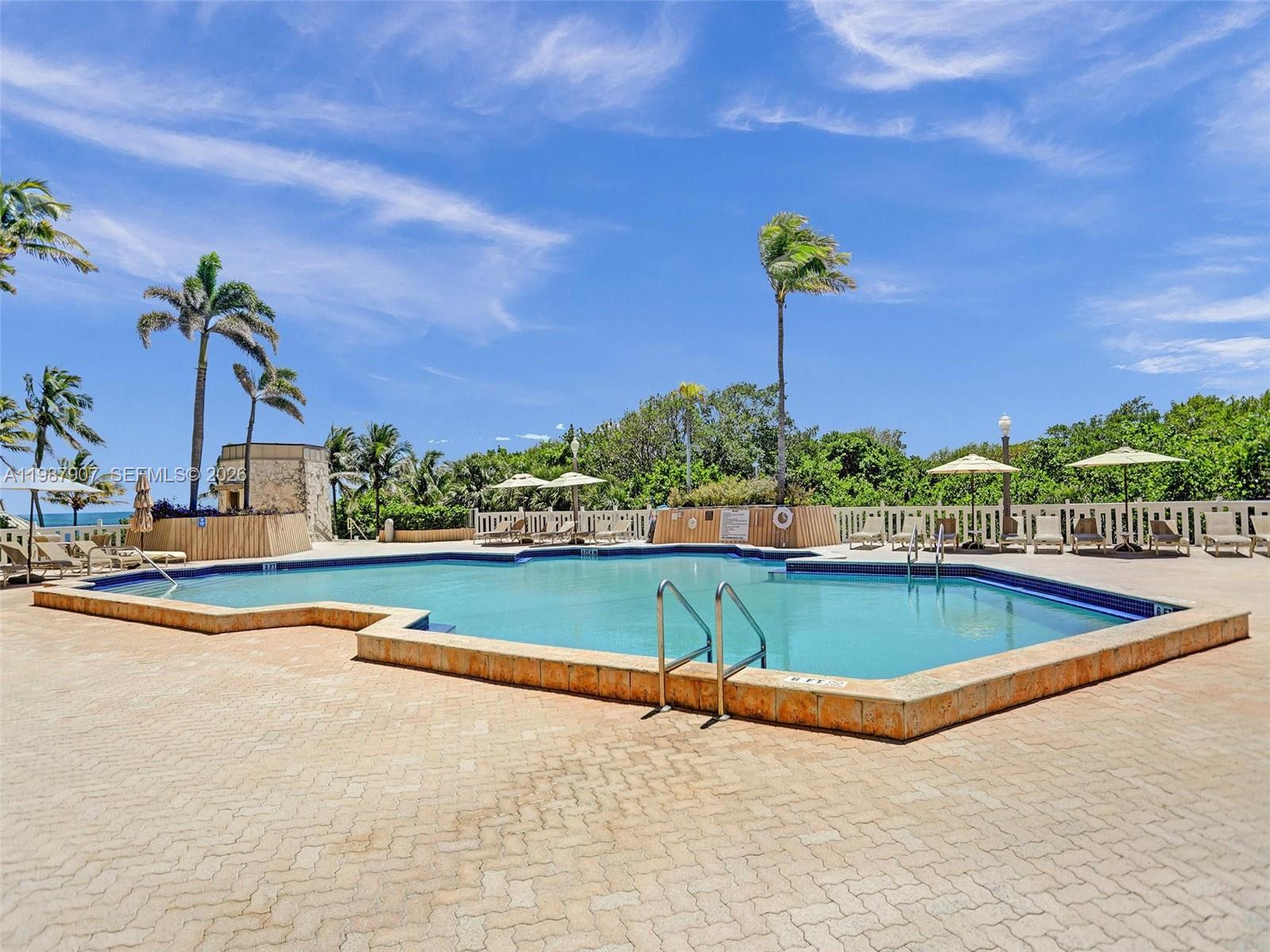 1121 Crandon Blvd #D1202 Key Biscayne, FL 33149