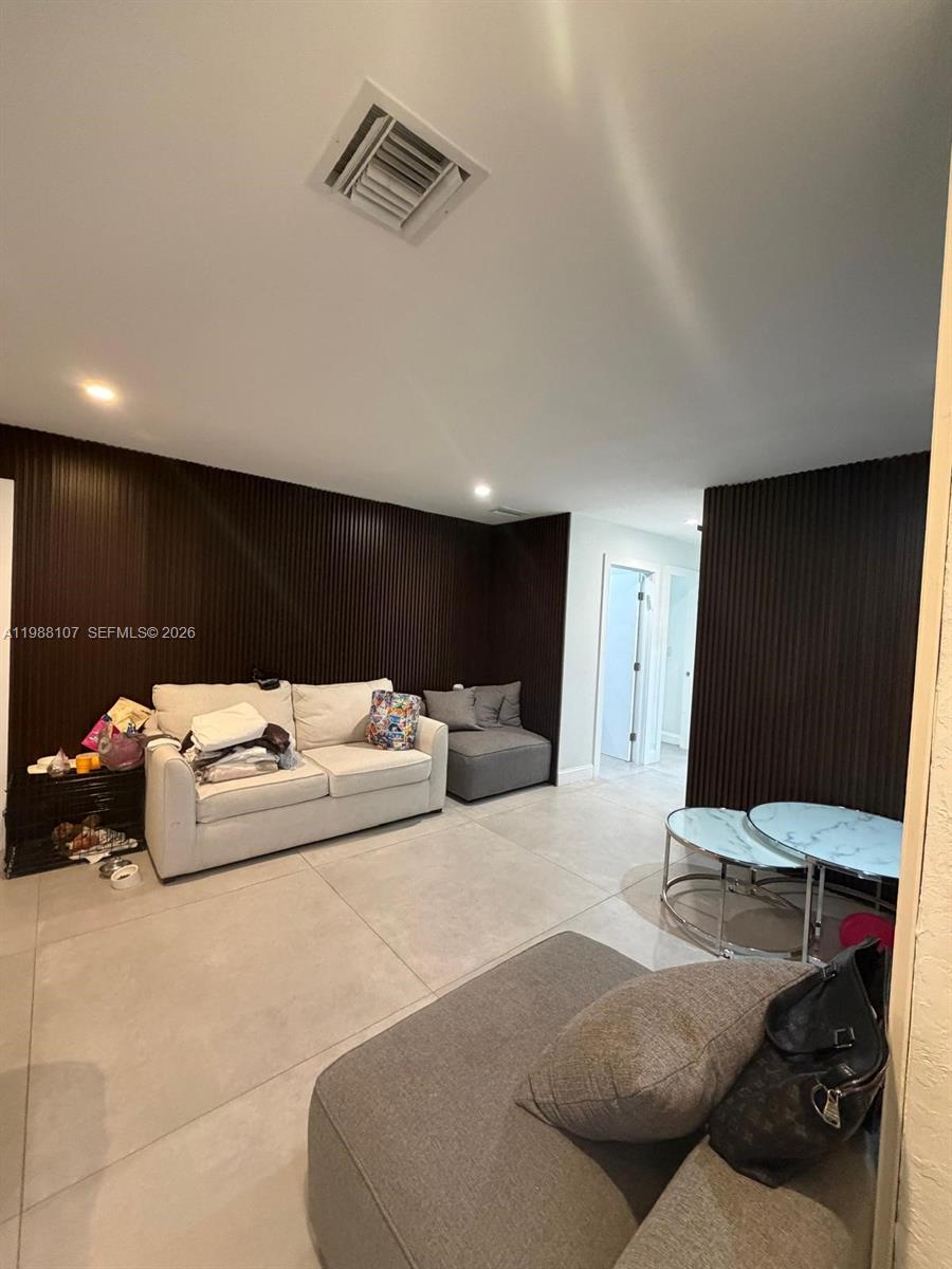 2810 Riverland Rd Fort Lauderdale, FL 33312