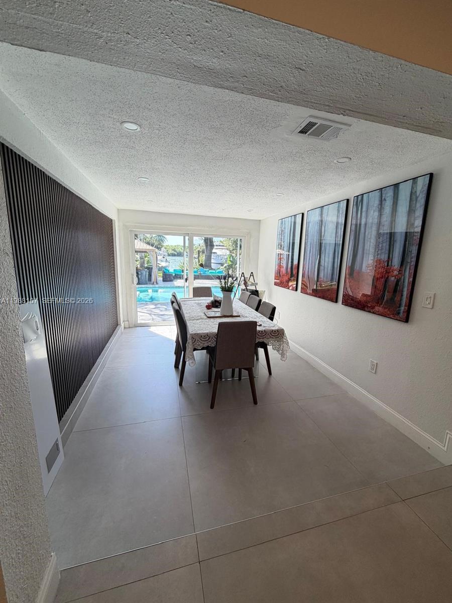 2810 Riverland Rd Fort Lauderdale, FL 33312