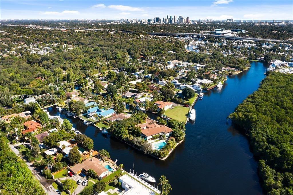 2810 Riverland Rd Fort Lauderdale, FL 33312