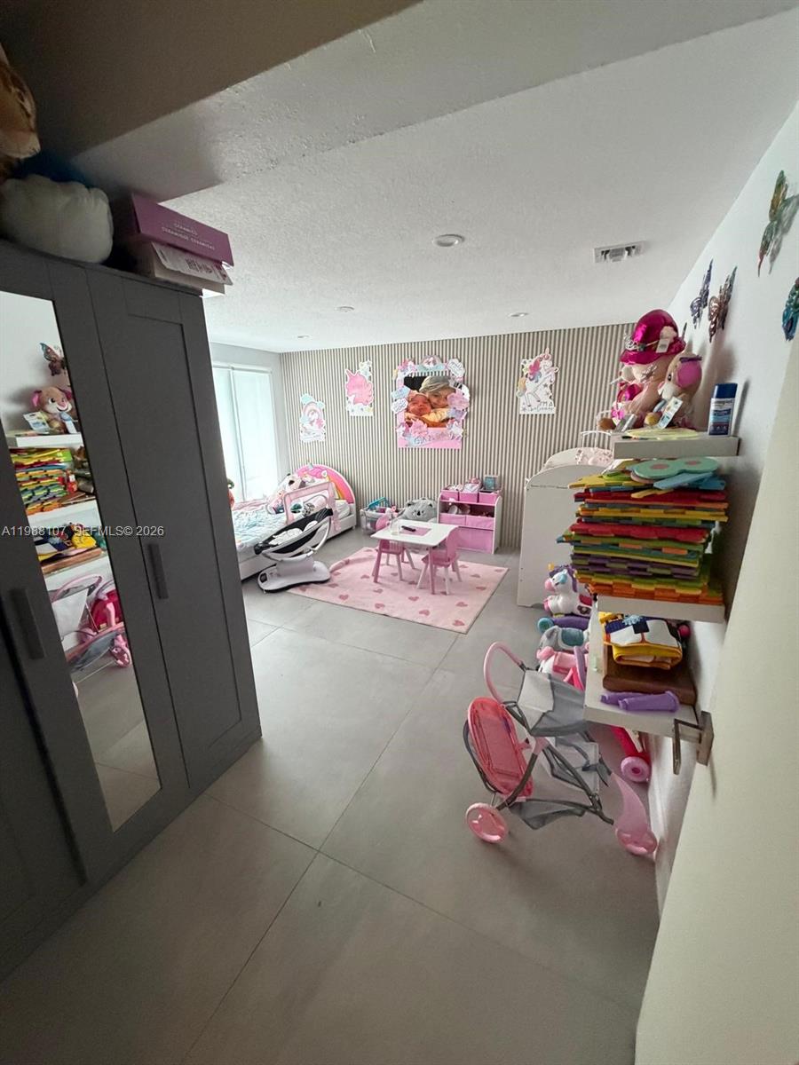 2810 Riverland Rd Fort Lauderdale, FL 33312