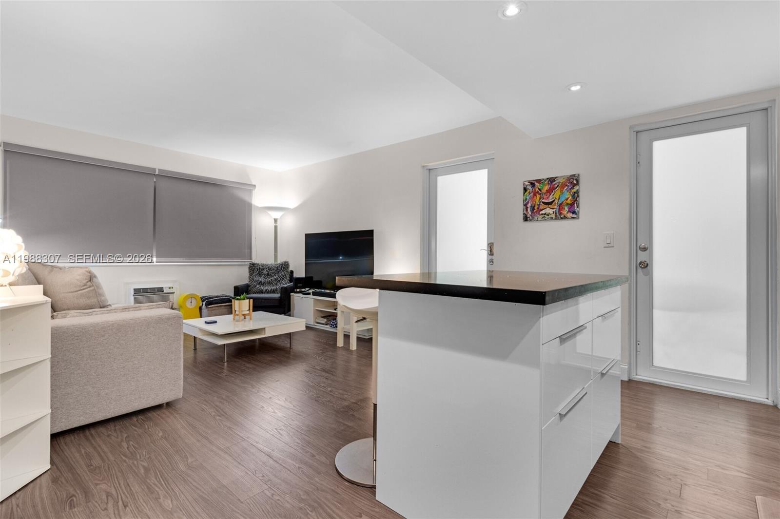 1117 Meridian Ave #5-1117 Miami Beach, FL 33139