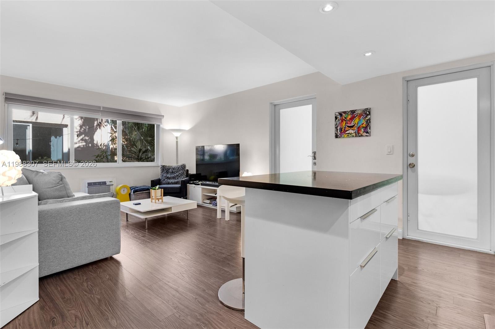 1117 Meridian Ave #5-1117 Miami Beach, FL 33139