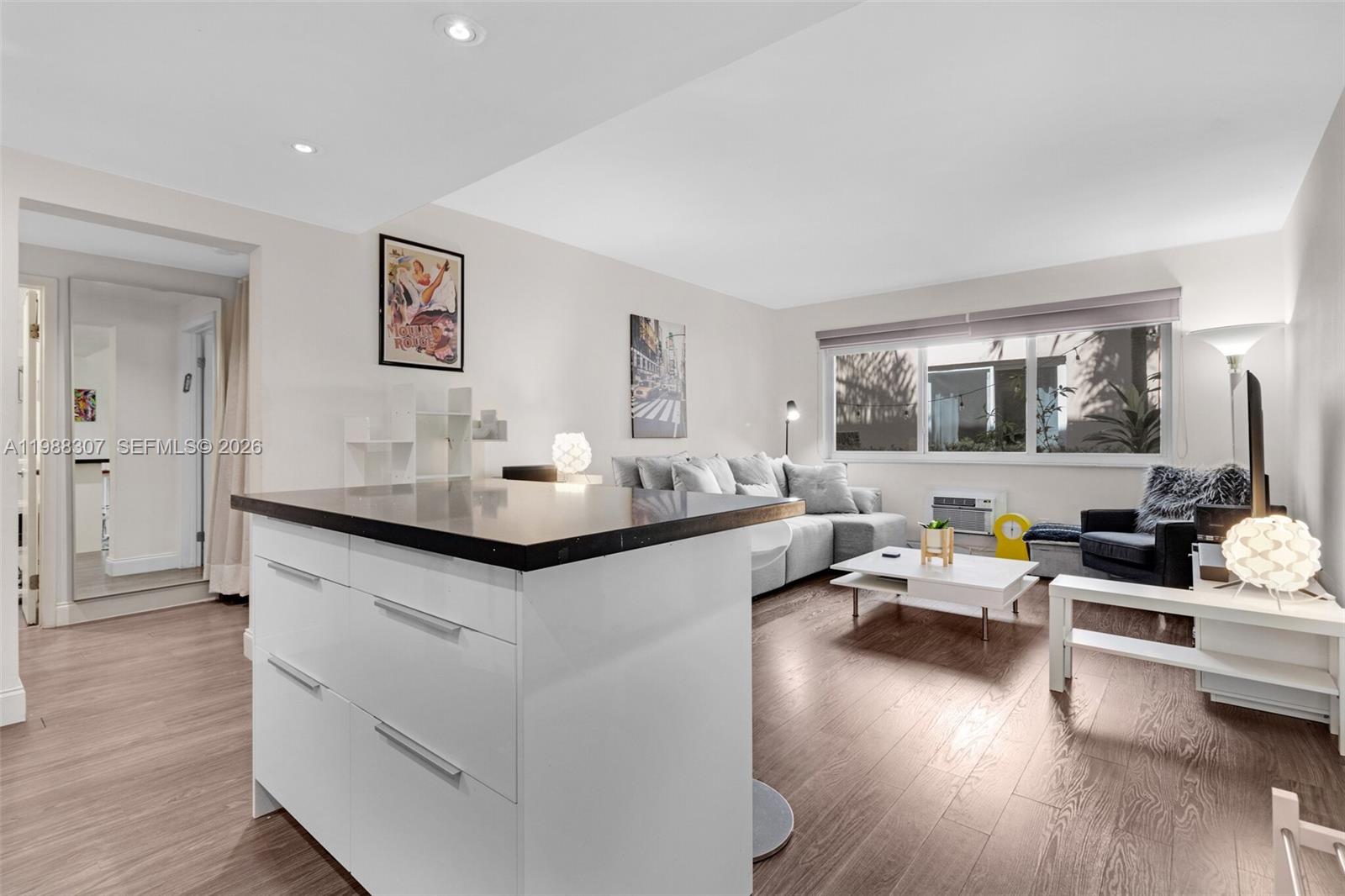 1117 Meridian Ave #5-1117 Miami Beach, FL 33139