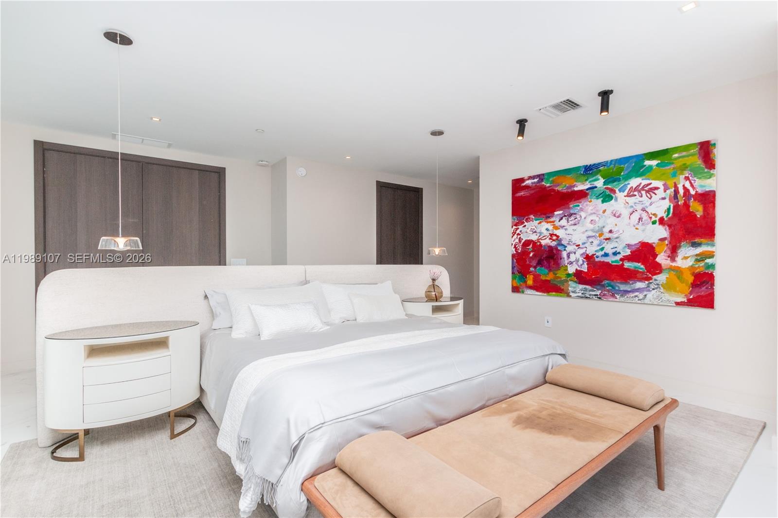 851 NE 1st Ave #PH 4611 Miami, FL 33132