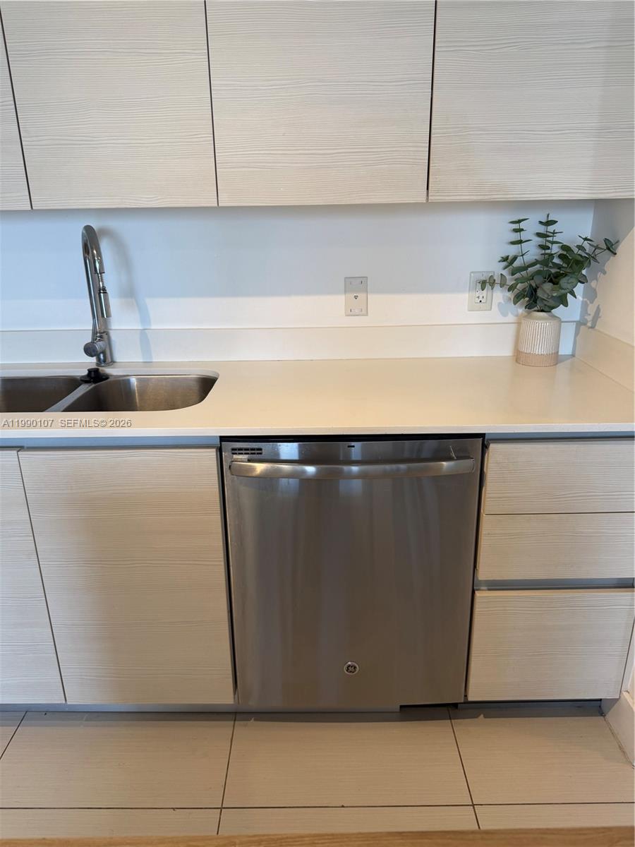 4250 Biscayne Blvd #1115 Miami, FL 33137