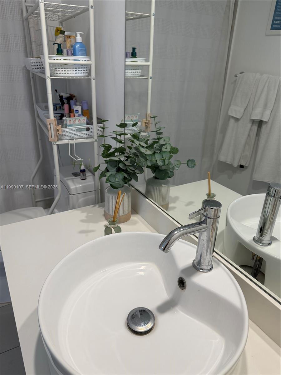 4250 Biscayne Blvd #1115 Miami, FL 33137