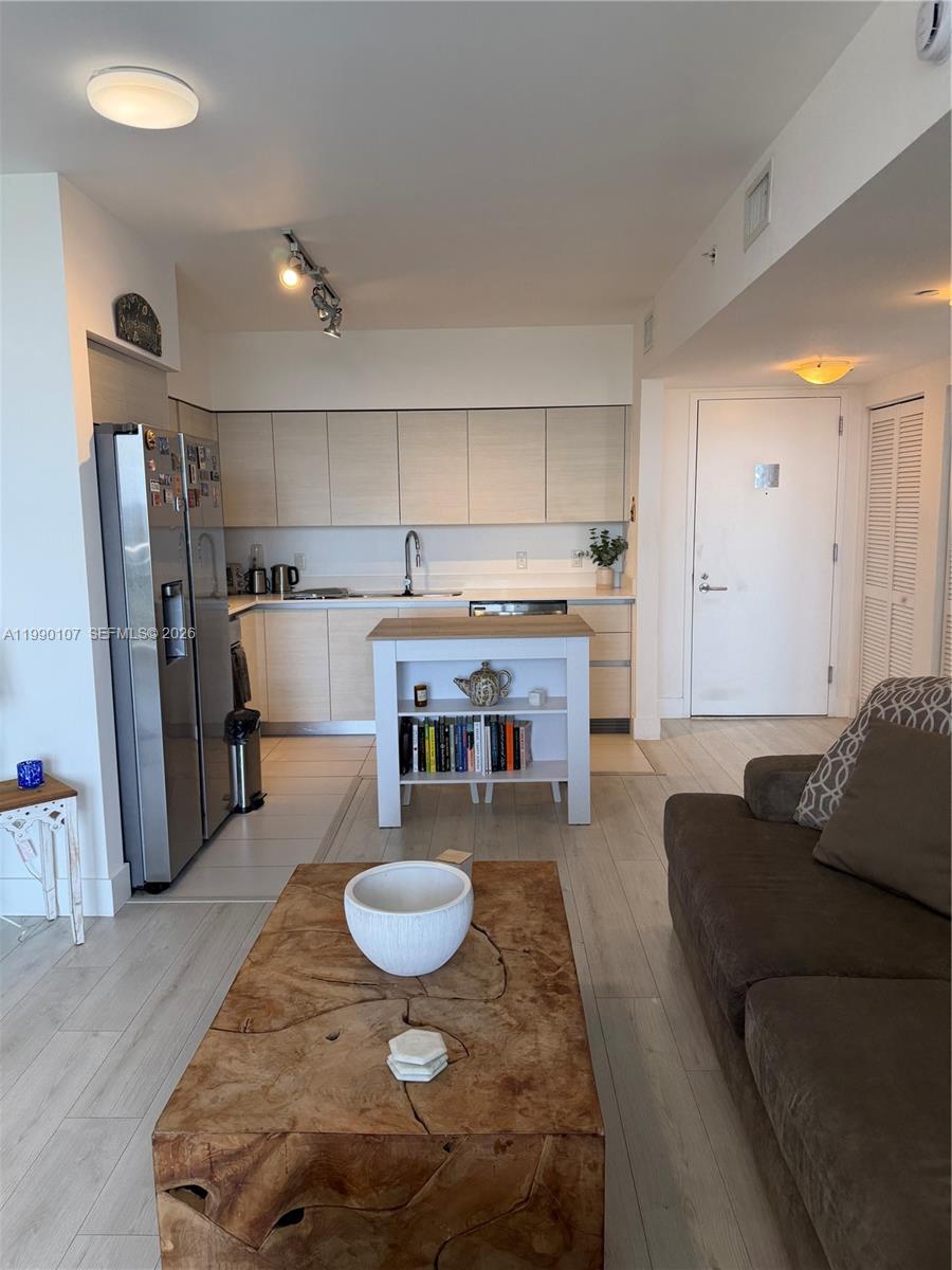 4250 Biscayne Blvd #1115 Miami, FL 33137