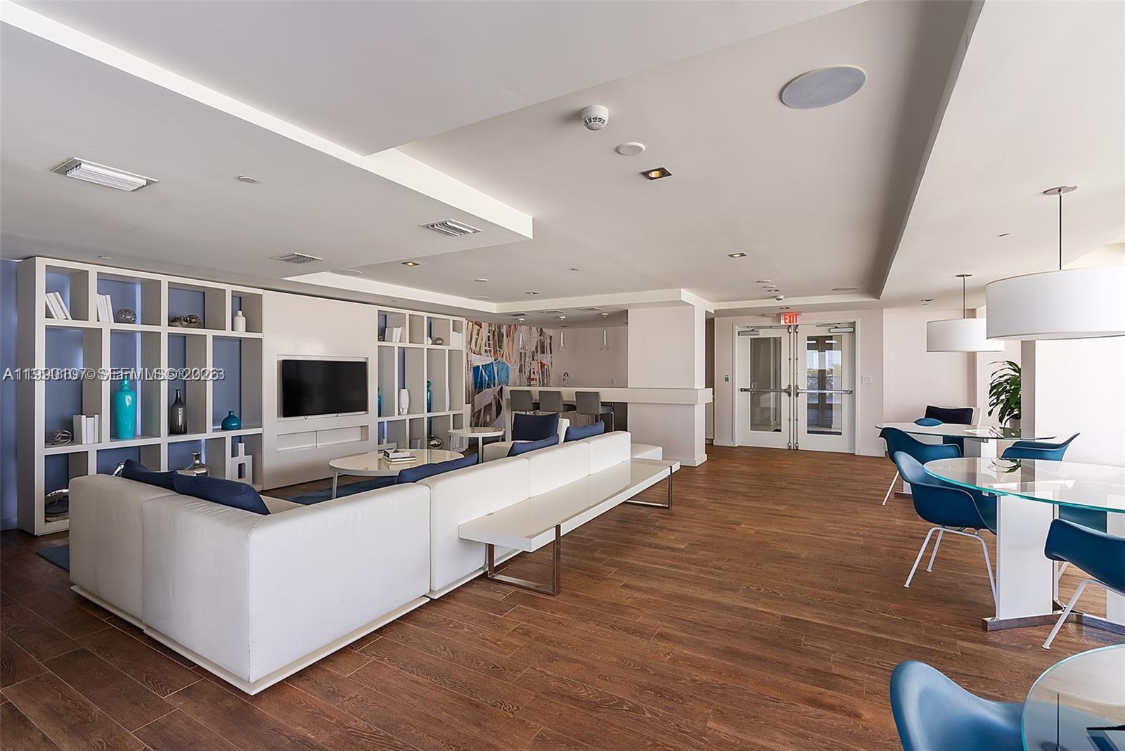 4250 Biscayne Blvd #1115 Miami, FL 33137