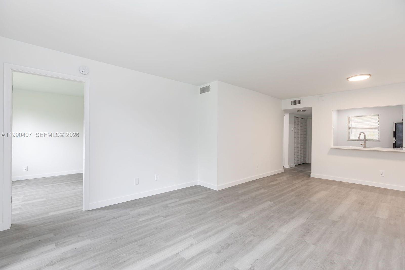 10330 NW 8th St #104 Pembroke Pines, FL 33026