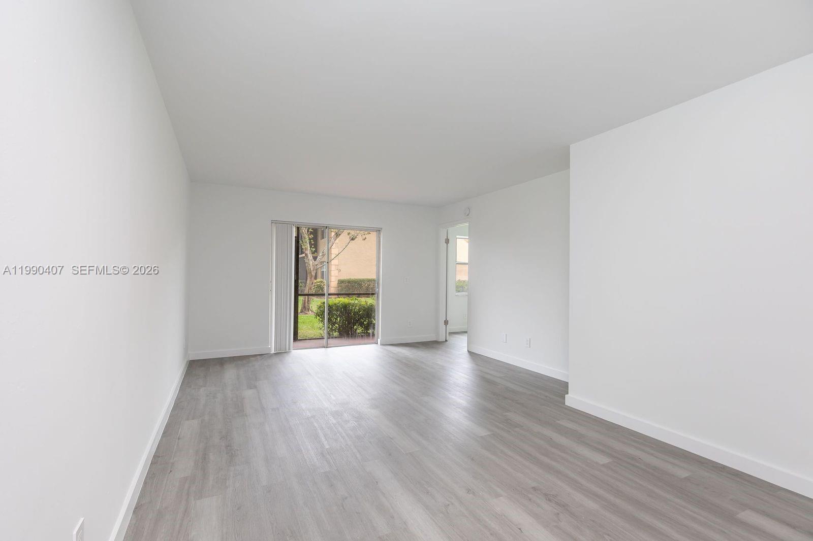 10330 NW 8th St #104 Pembroke Pines, FL 33026