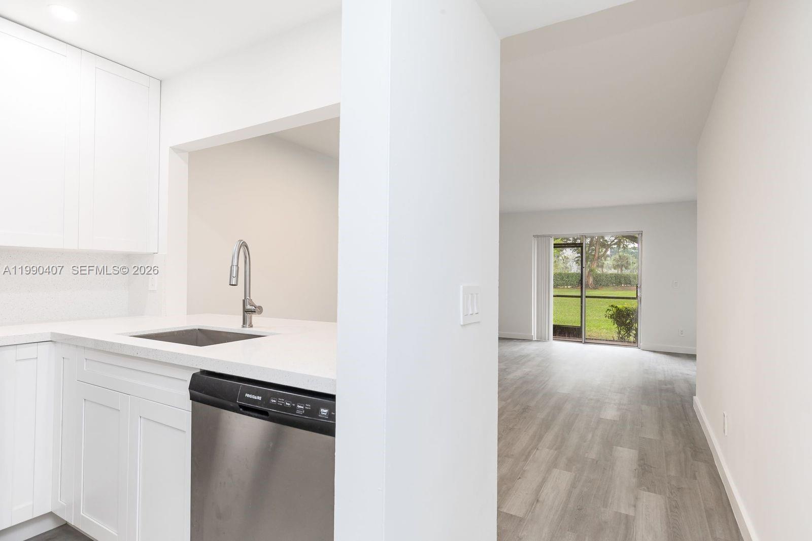 10330 NW 8th St #104 Pembroke Pines, FL 33026