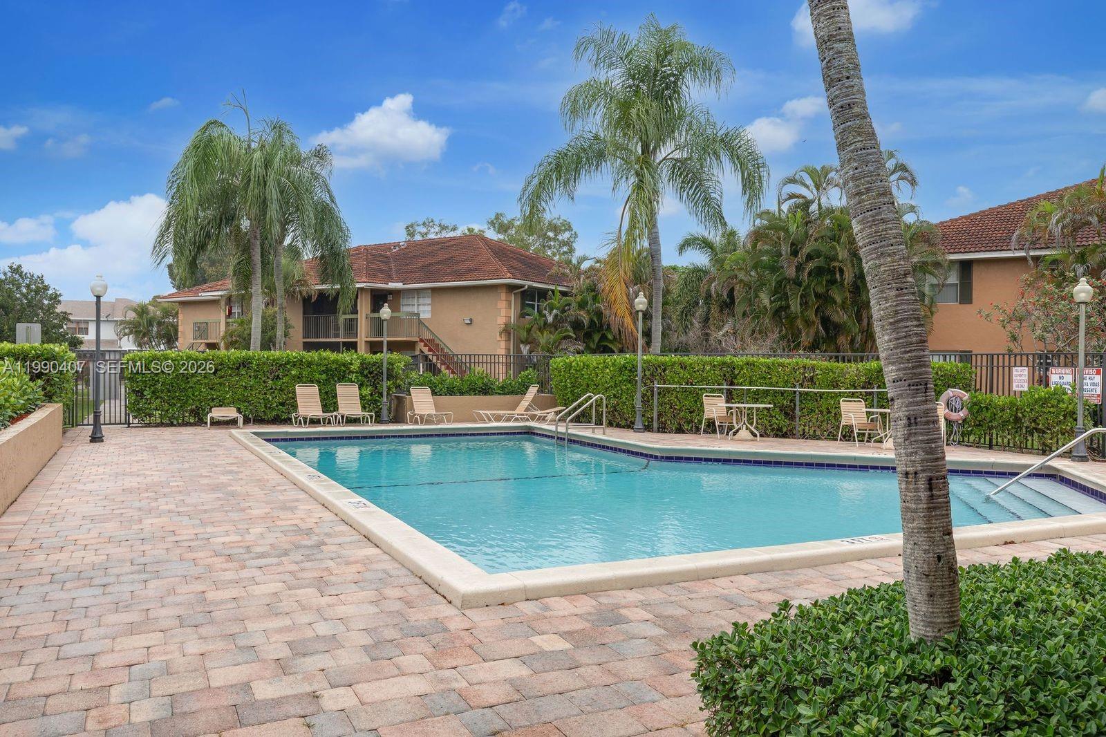 10330 NW 8th St #104 Pembroke Pines, FL 33026