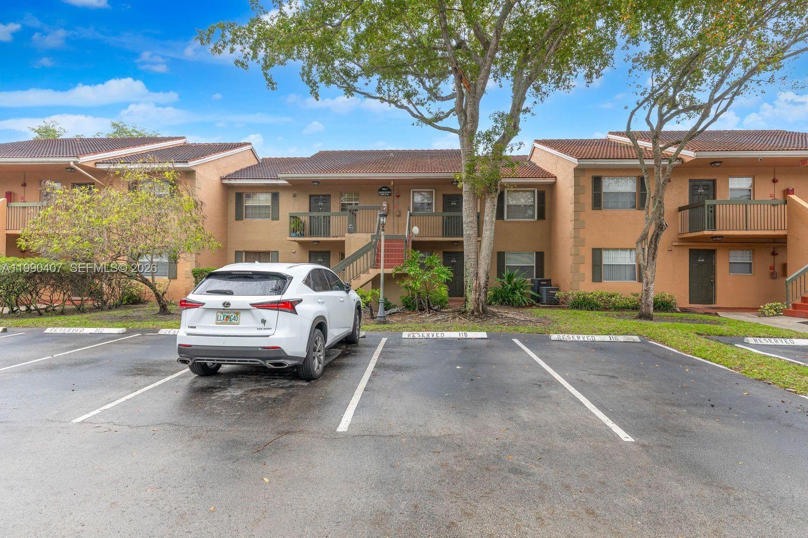 10330 NW 8th St #104 Pembroke Pines, FL 33026