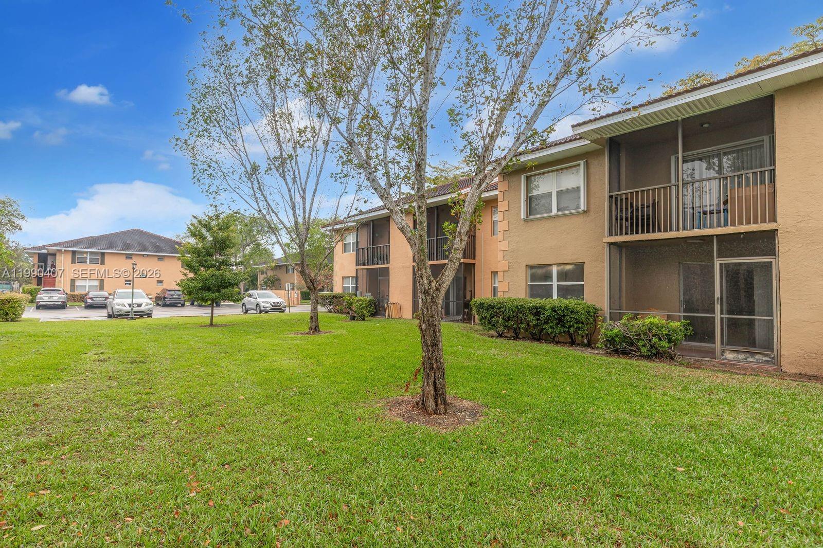 10330 NW 8th St #104 Pembroke Pines, FL 33026