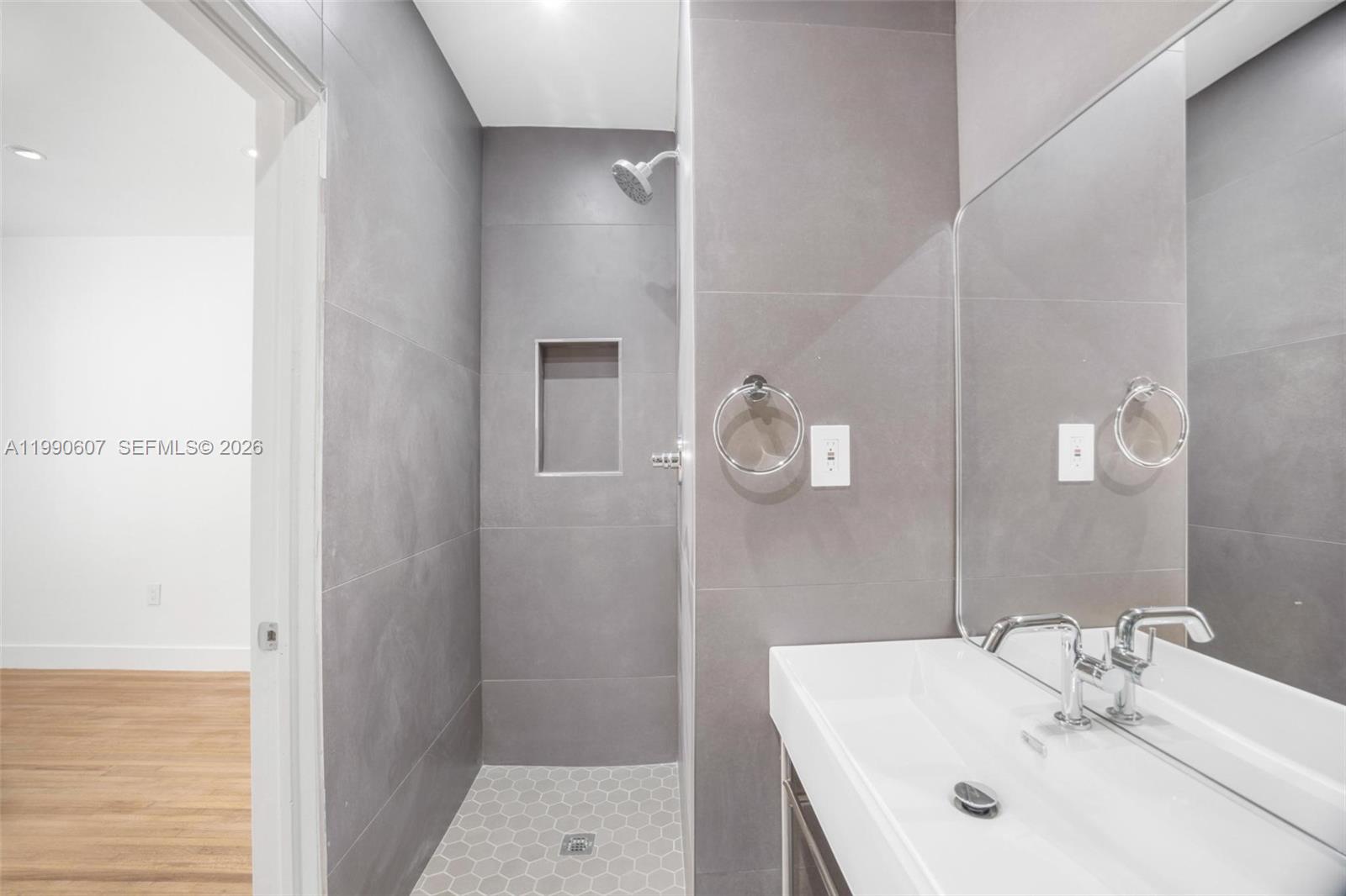 880 NE 72nd Ter Miami, FL 33138