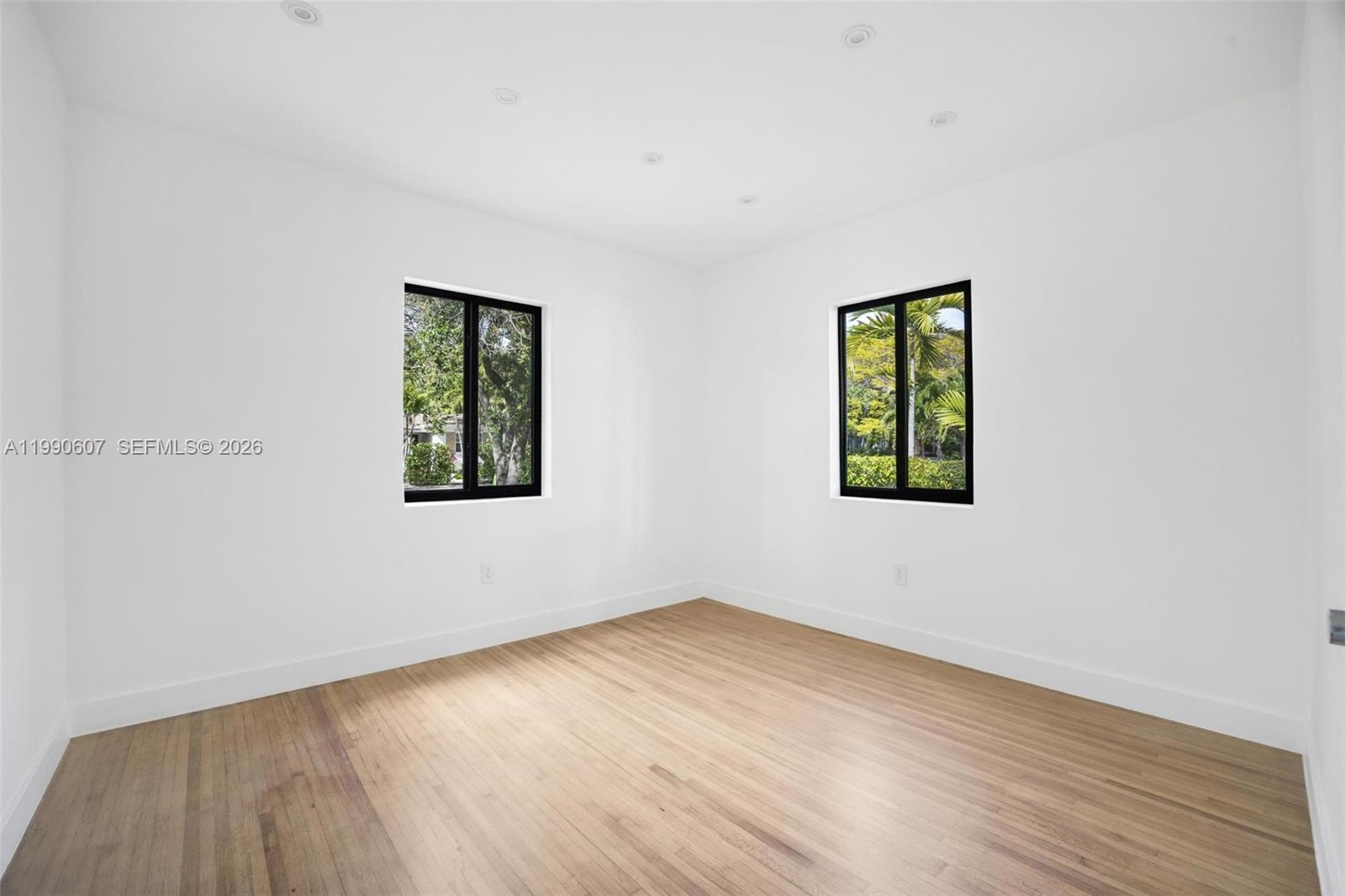 880 NE 72nd Ter Miami, FL 33138