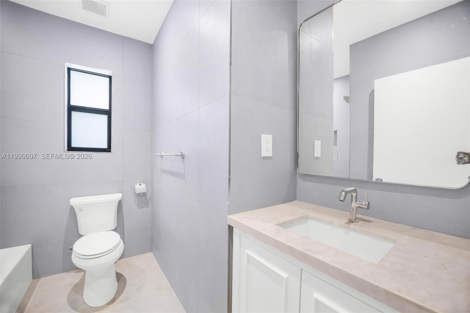 880 NE 72nd Ter Miami, FL 33138