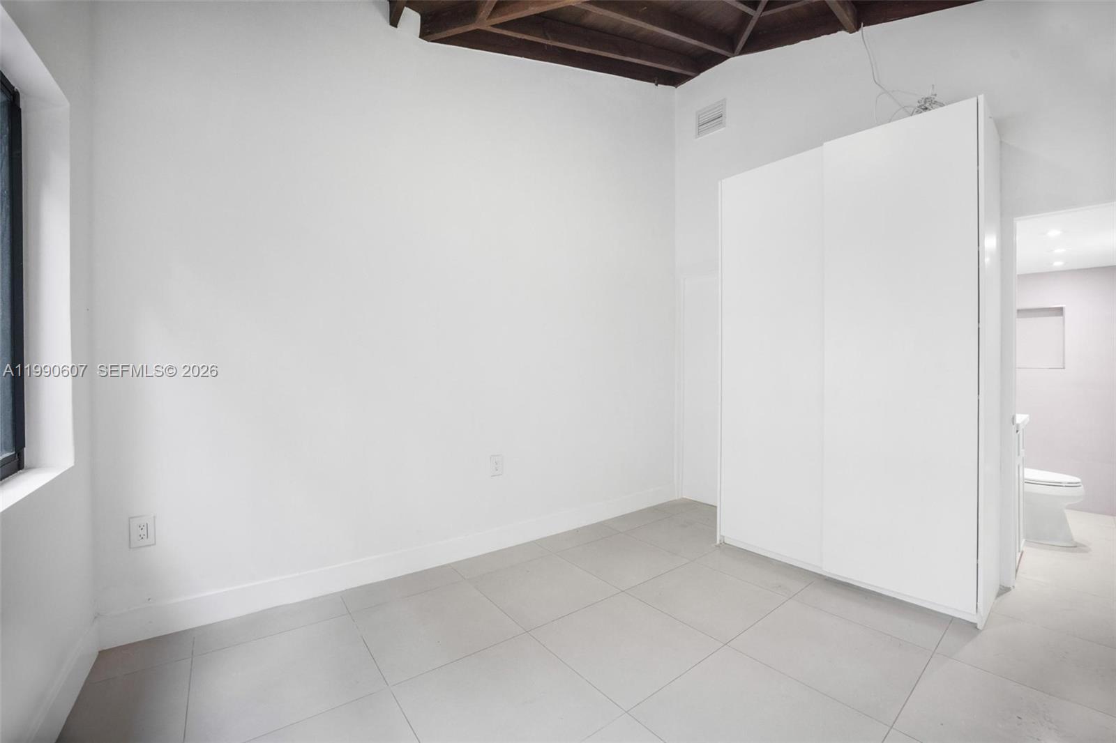 880 NE 72nd Ter Miami, FL 33138