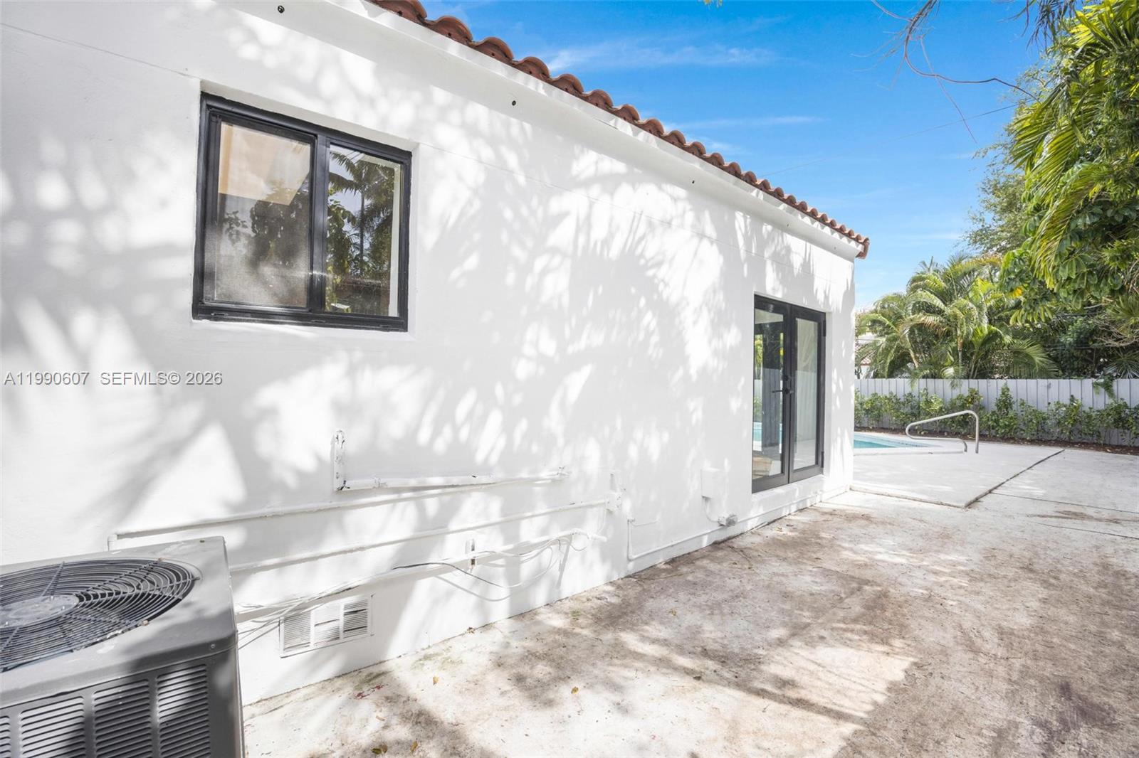 880 NE 72nd Ter Miami, FL 33138