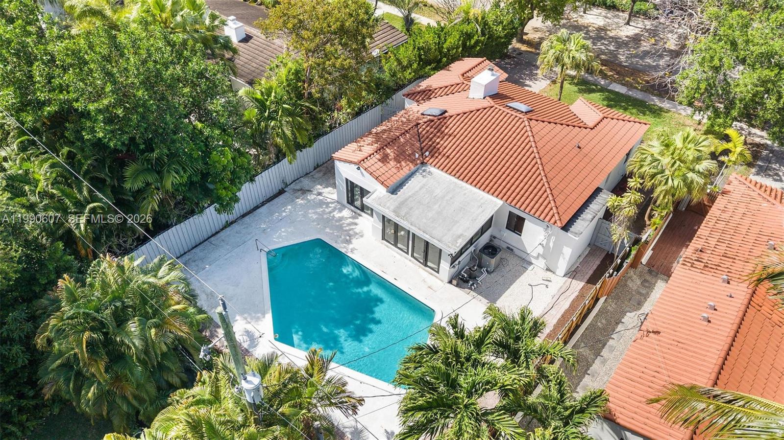 880 NE 72nd Ter Miami, FL 33138