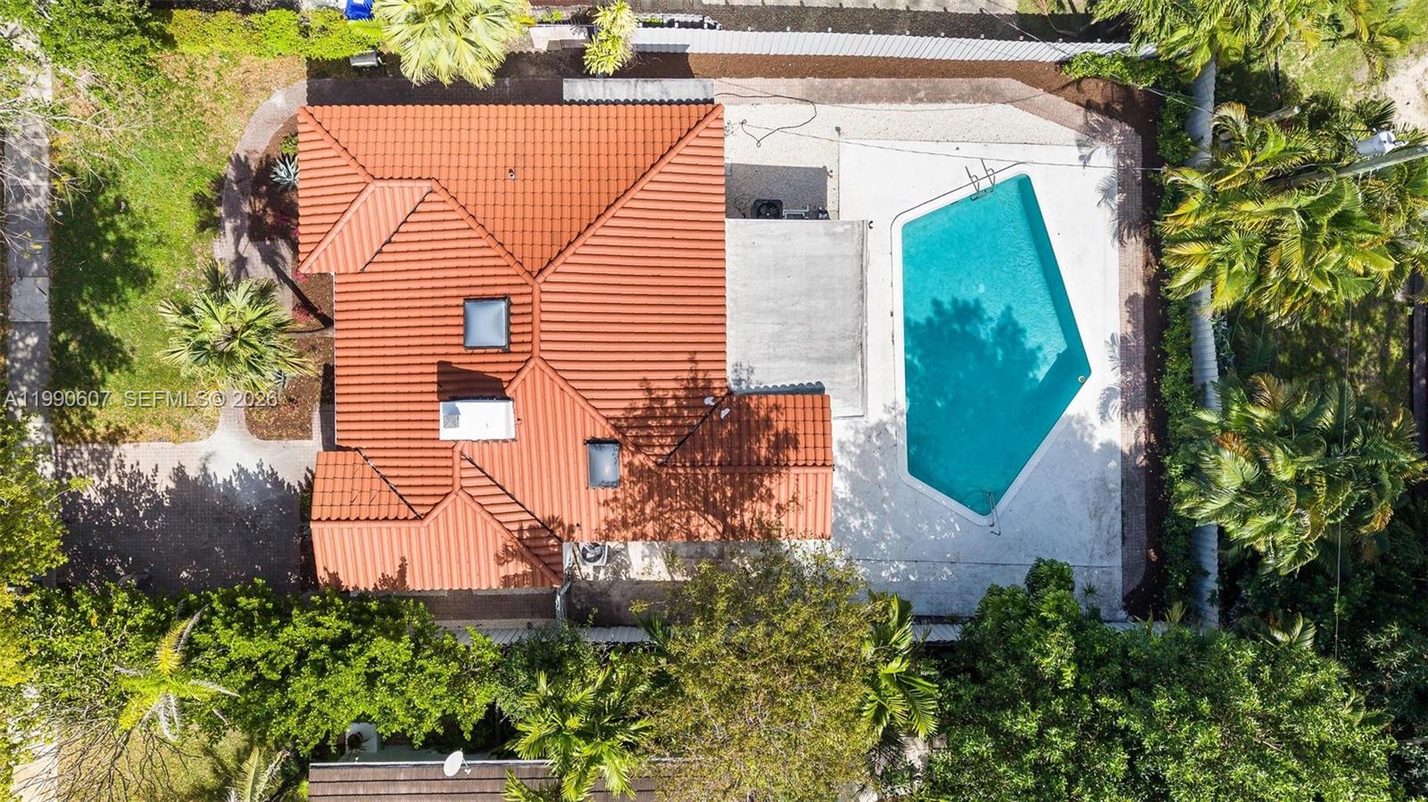 880 NE 72nd Ter Miami, FL 33138