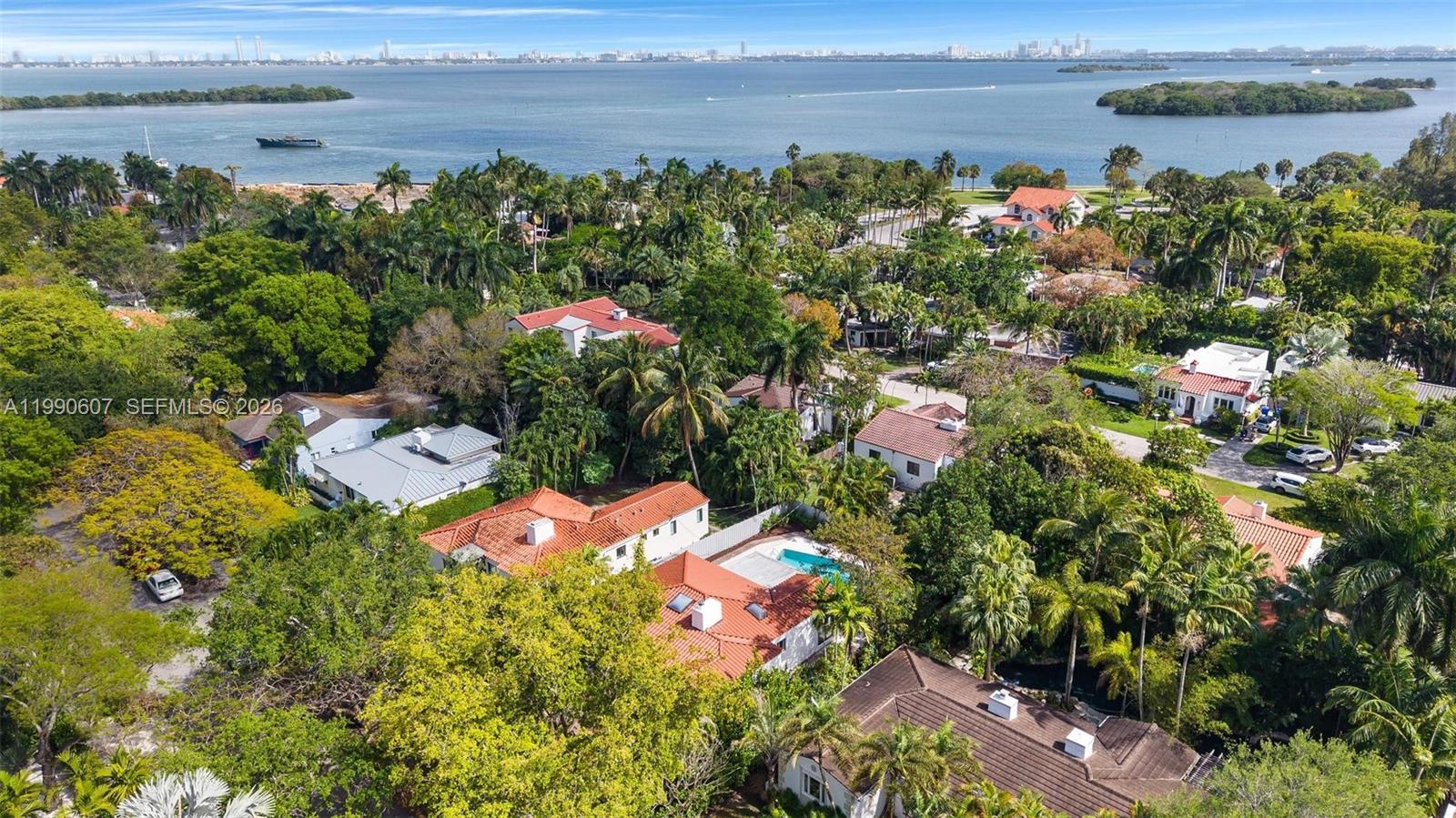 880 NE 72nd Ter Miami, FL 33138