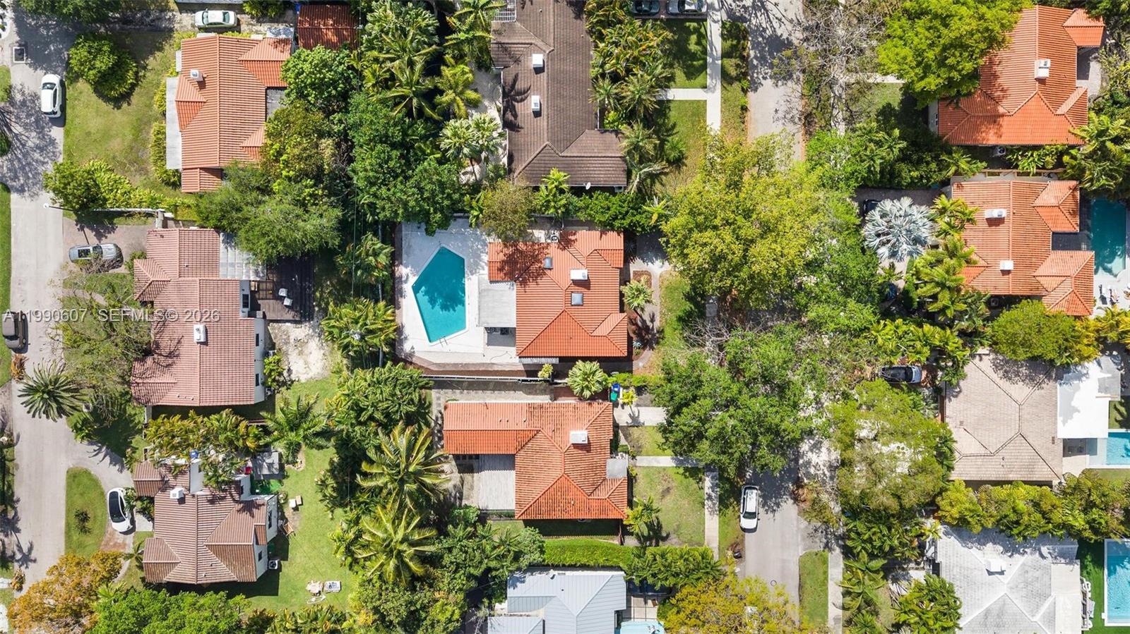 880 NE 72nd Ter Miami, FL 33138